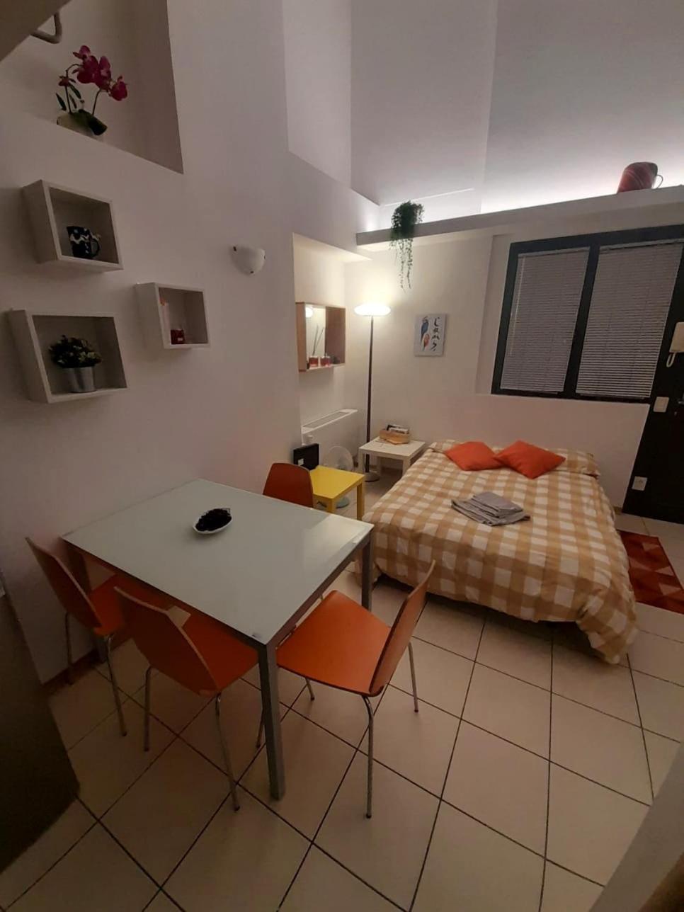 Gemme Fiorentine Apartments In Front Of The Train Station 5 Minutes From The Centre Free Parking 피렌체 외부 사진